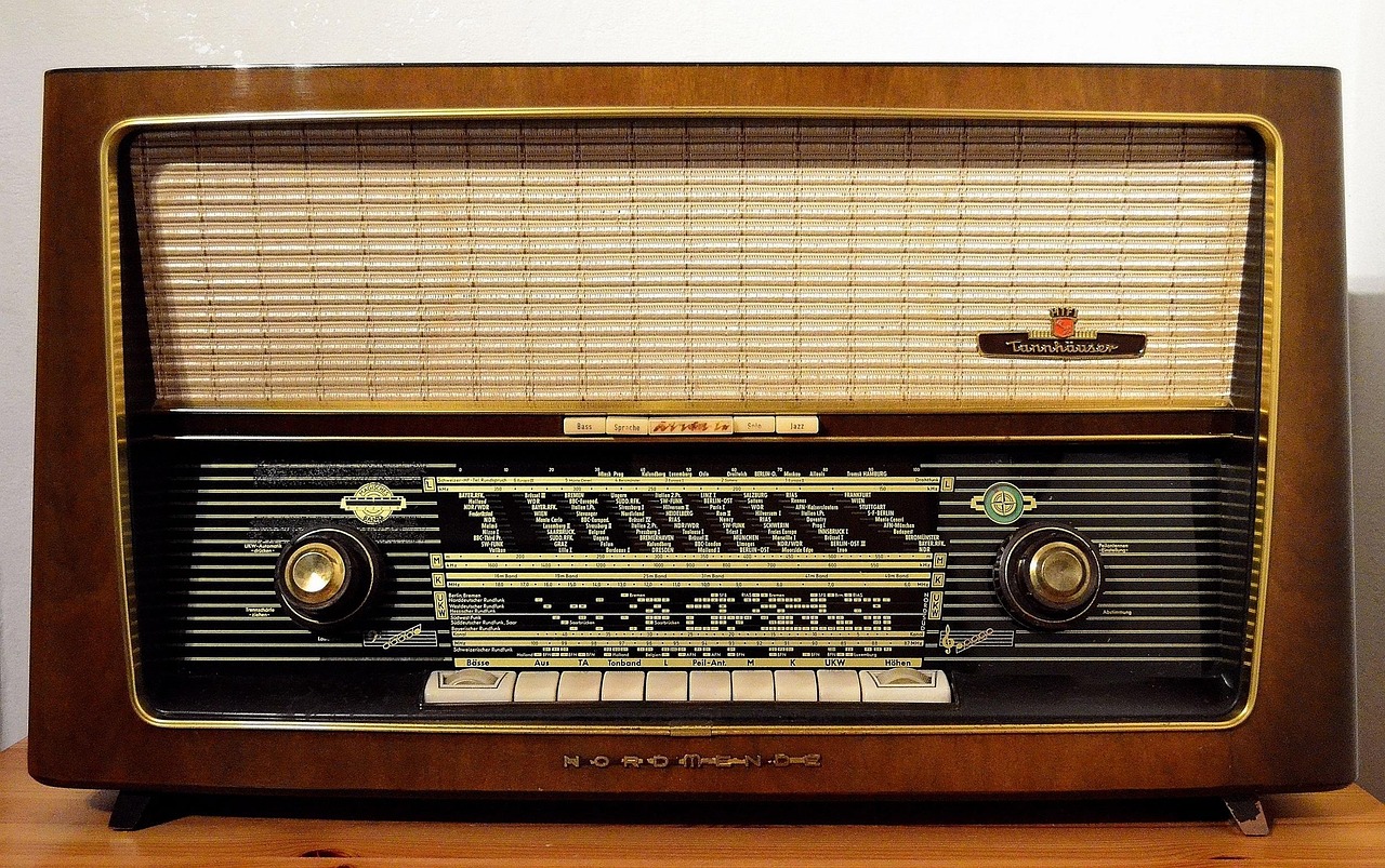 picture of a radio